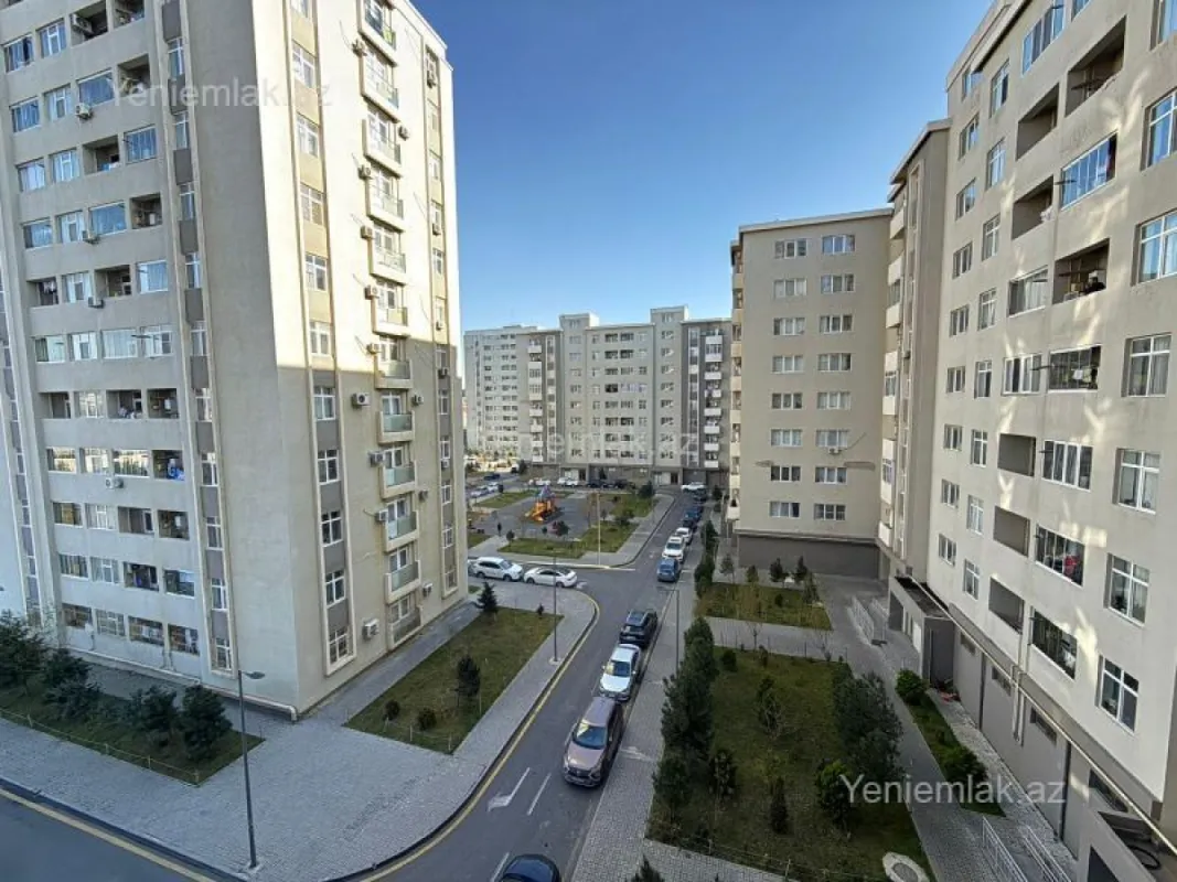 Satılır 3 otaqlı yeni tikili 80 m²