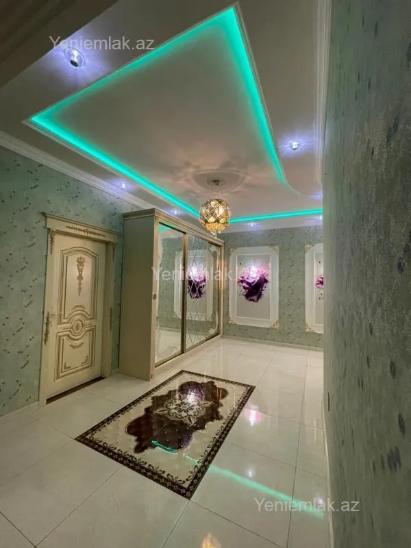 Satılır 3 otaqlı yeni tikili 165 m²