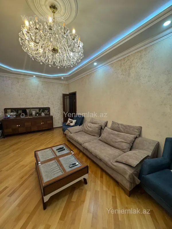 Satılır 2 otaqlı yeni tikili 110 m²