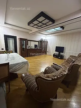 Satılır 3 otaqlı yeni tikili 125 m²