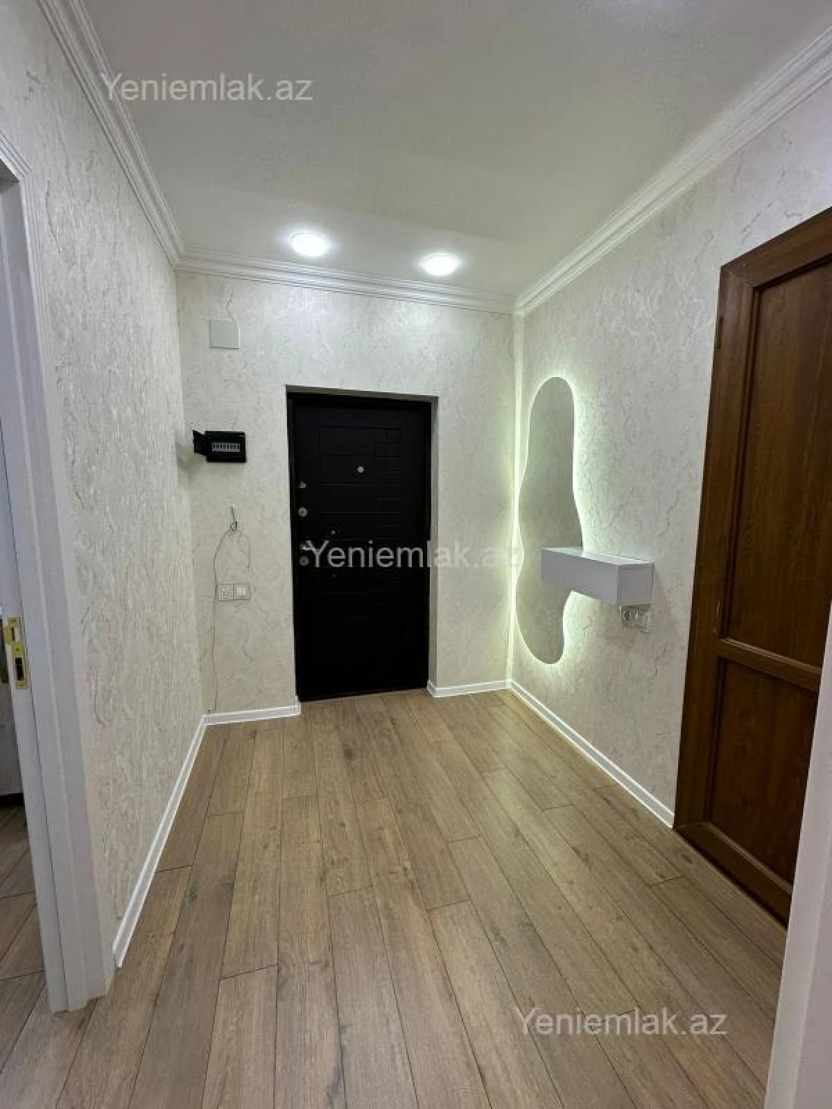 Satılır 2 otaqlı yeni tikili 60 m²