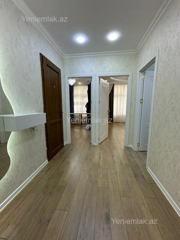 Satılır 2 otaqlı yeni tikili 60 m²