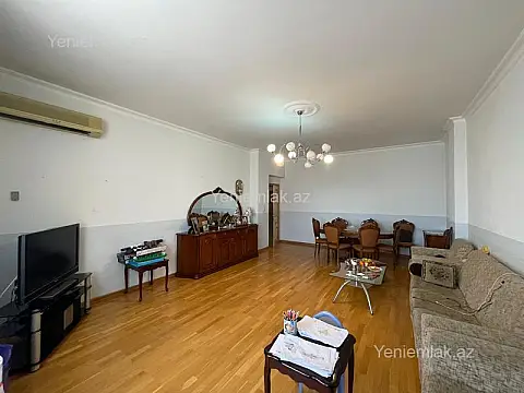 Satılır 4 otaqlı yeni tikili 180 m²