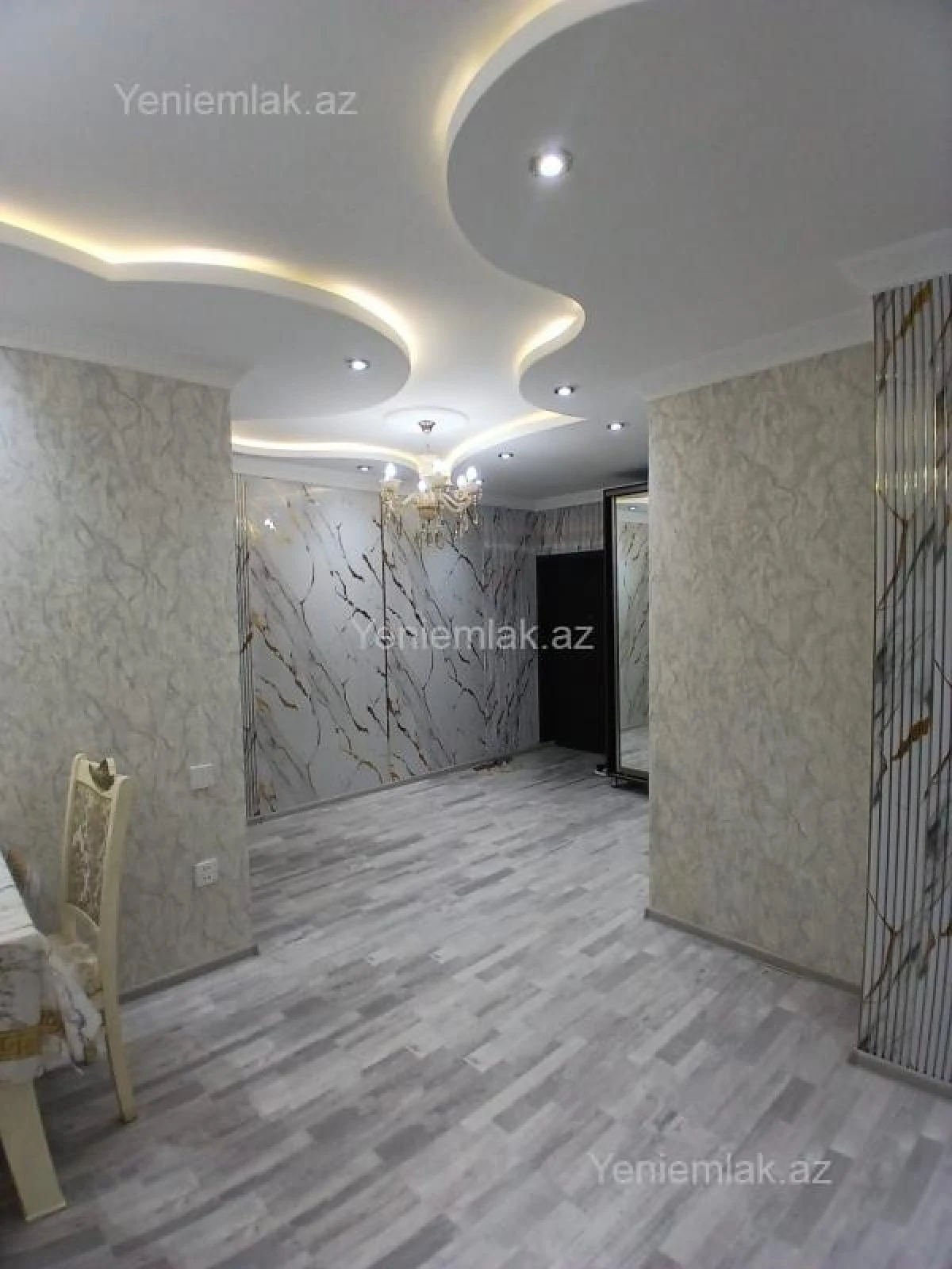 Satılır 3 otaqlı yeni tikili 77 m²