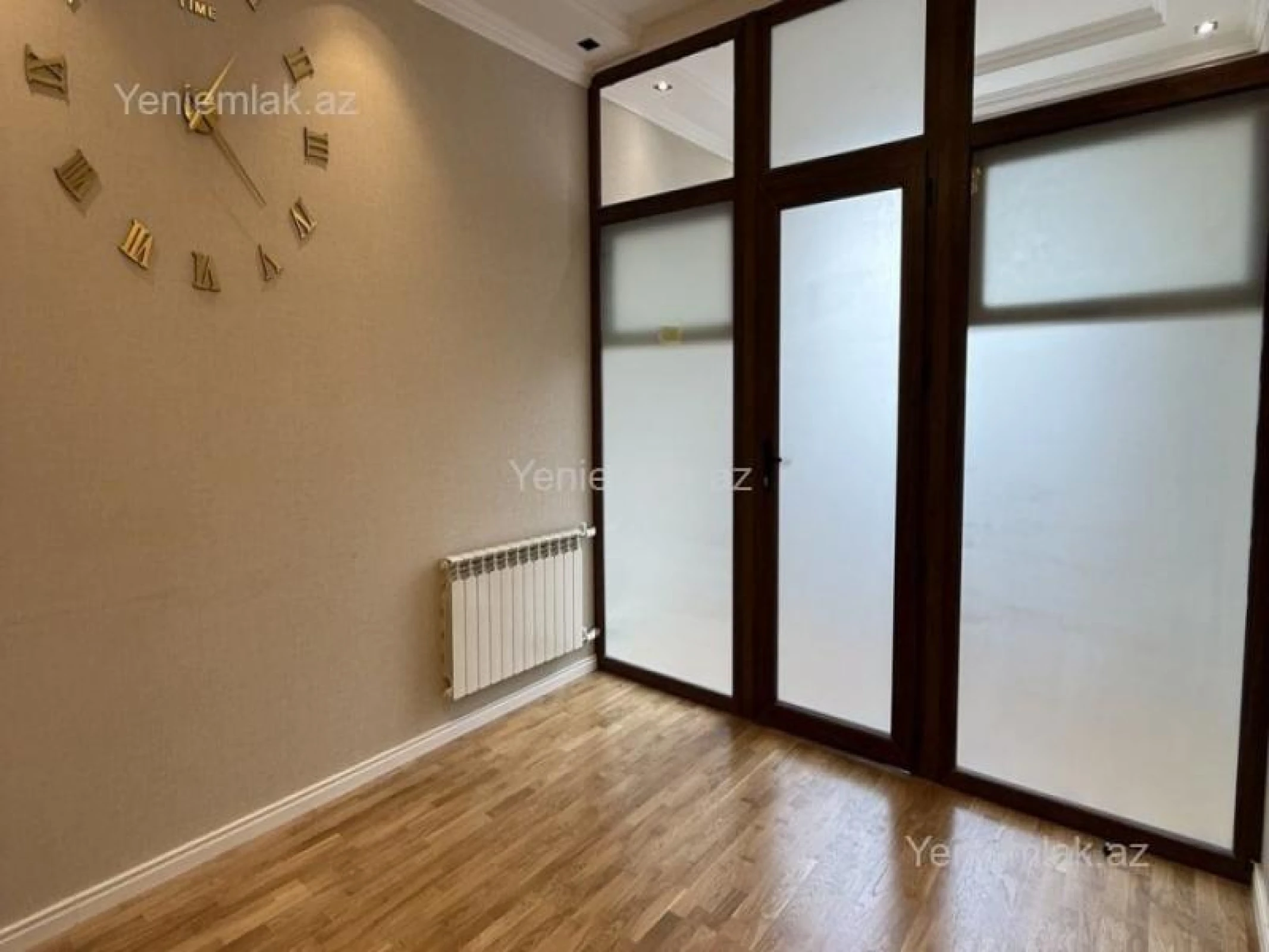 Satılır 3 otaqlı yeni tikili 70 m²