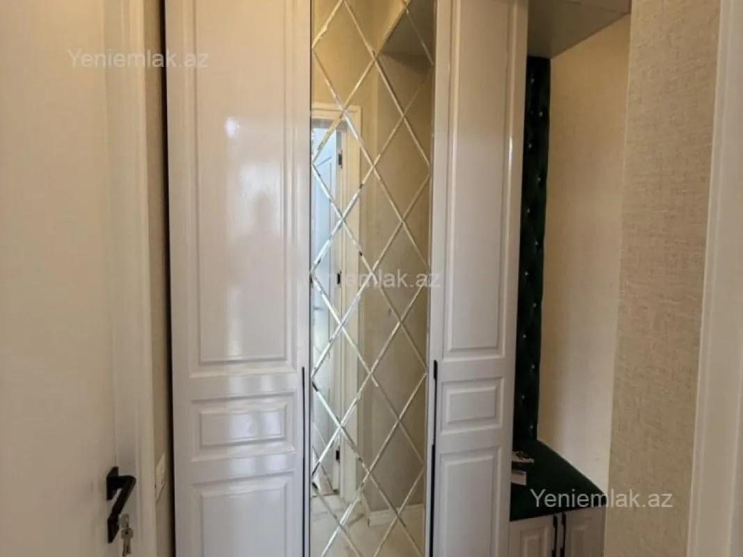 Satılır 3 otaqlı yeni tikili 70 m²