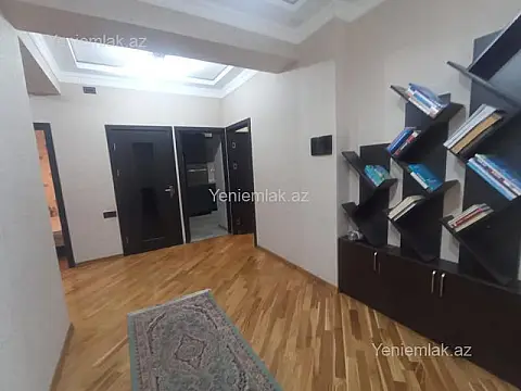 Satılır 3 otaqlı yeni tikili 80 m²