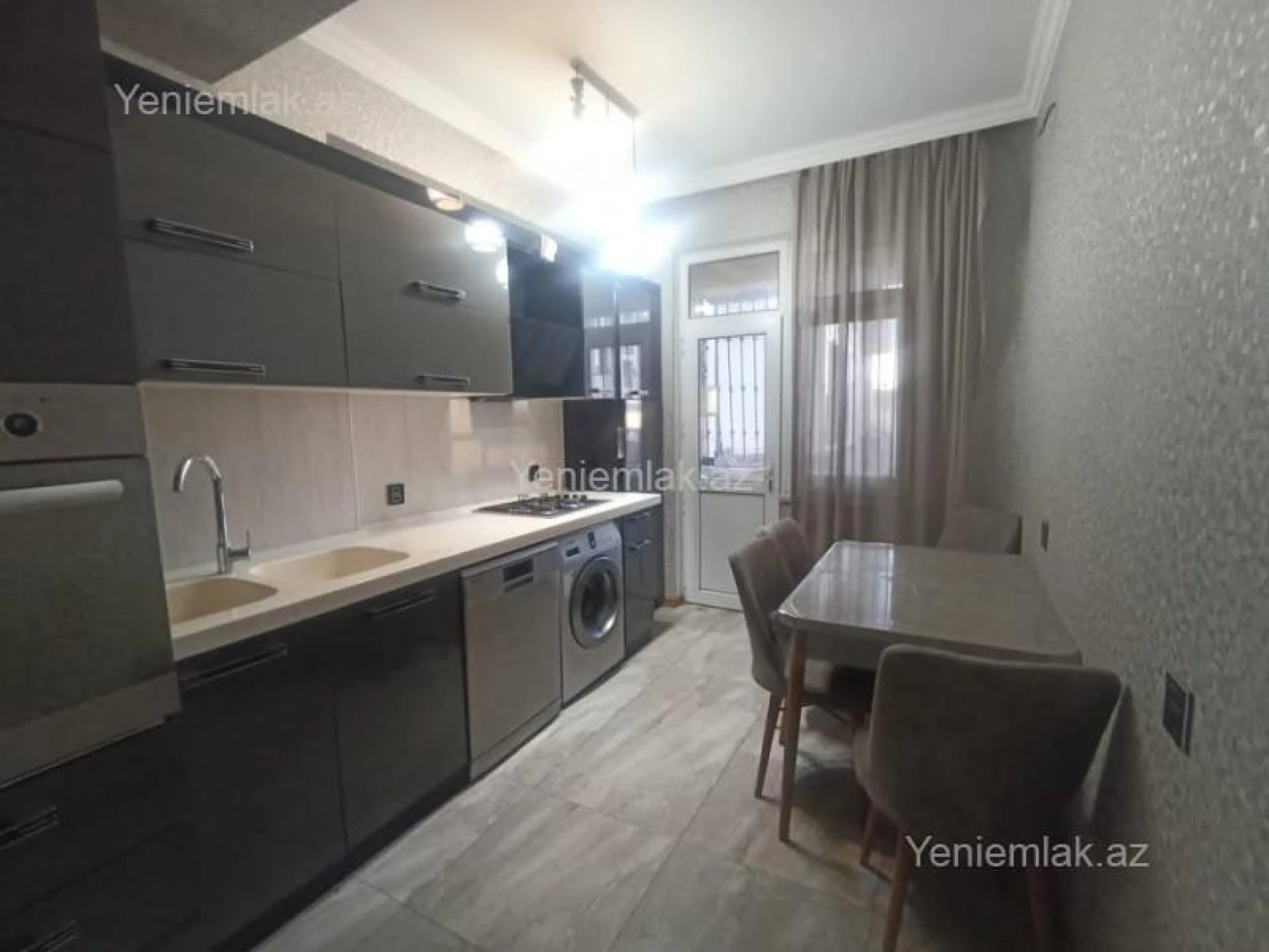 Satılır 3 otaqlı yeni tikili 80 m²