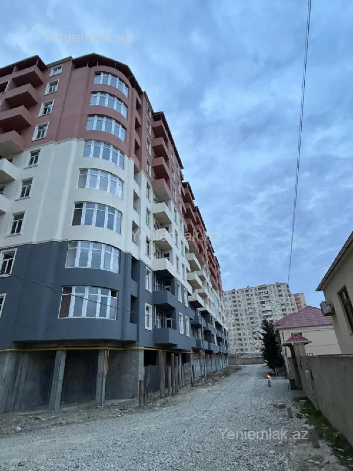 Satılır 3 otaqlı yeni tikili 74 m²