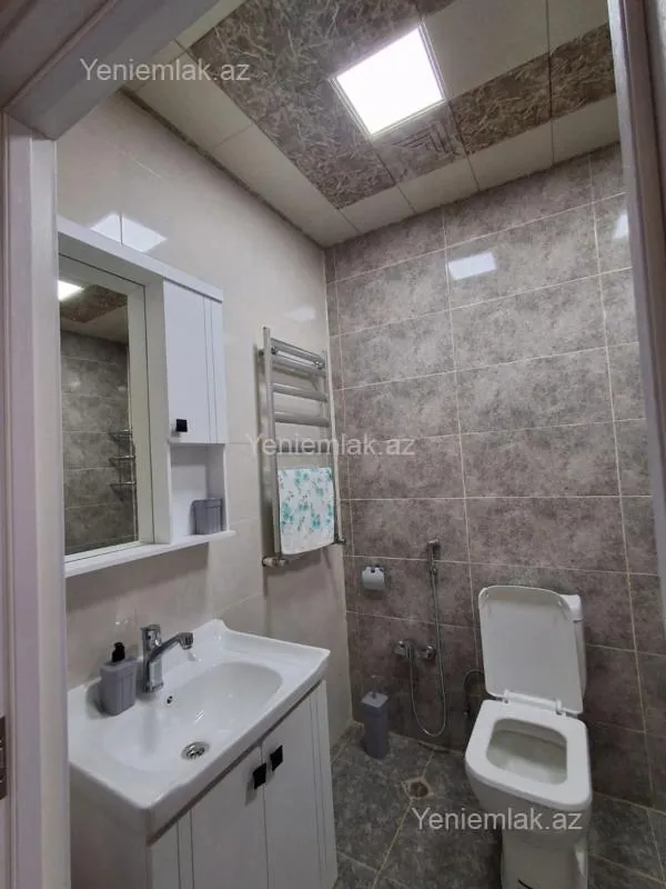 Satılır 2 otaqlı yeni tikili 90 m²