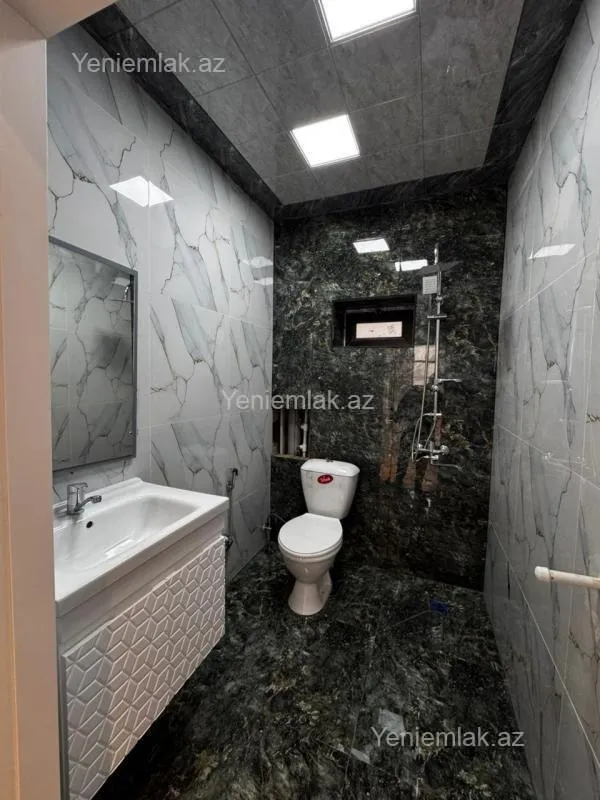 Satılır 4 otaqlı həyət evi 145 m²