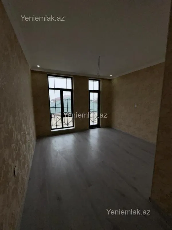 Satılır 4 otaqlı həyət evi 145 m²