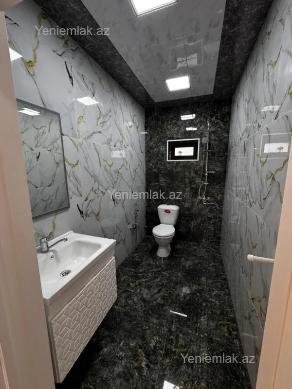 Satılır 4 otaqlı həyət evi 145 m²