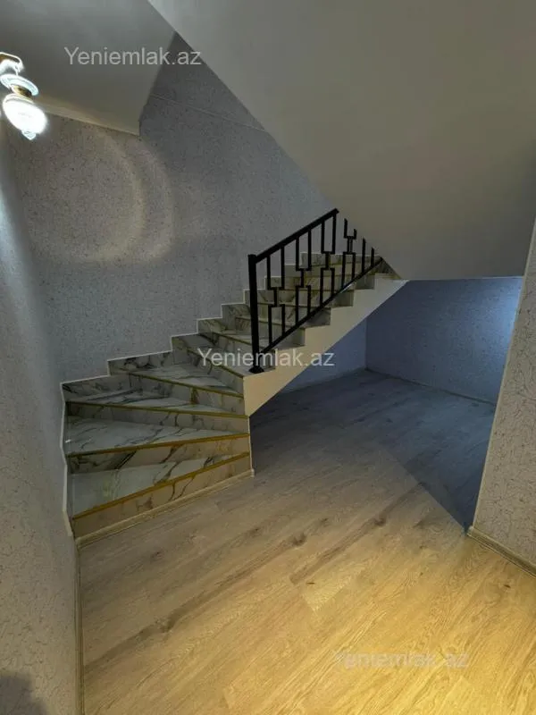 Satılır 4 otaqlı həyət evi 145 m²