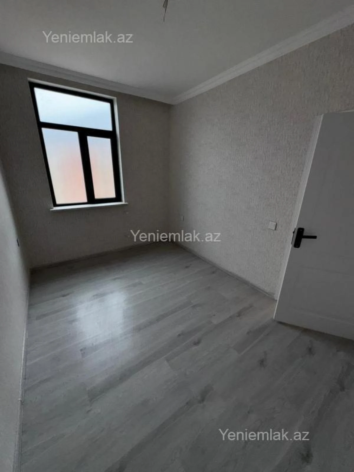 Satılır 4 otaqlı həyət evi 145 m²