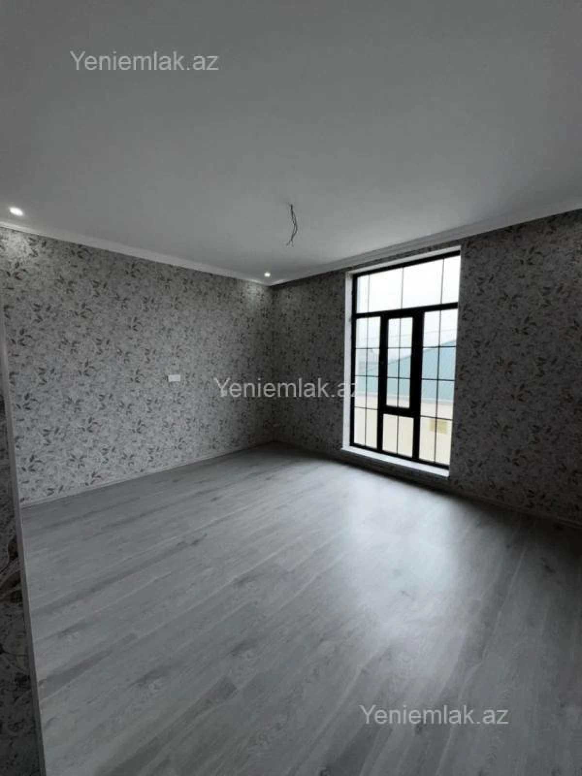 Satılır 4 otaqlı həyət evi 145 m²