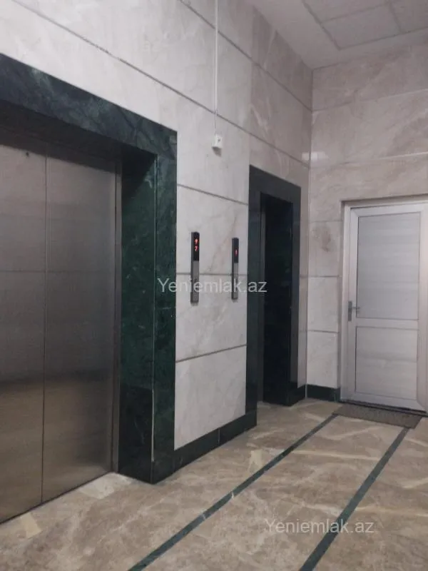 Satılır 3 otaqlı yeni tikili 142 m²