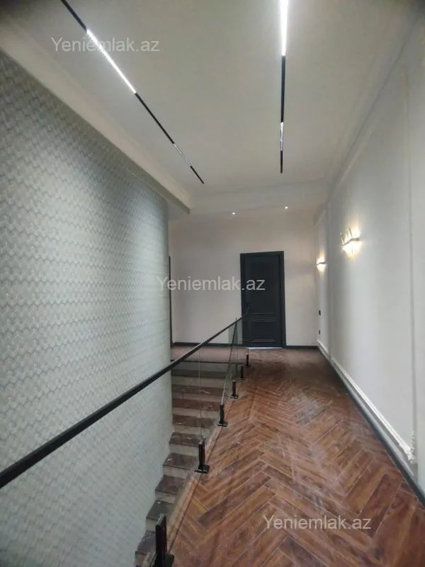 Satılır 3 otaqlı yeni tikili 142 m²