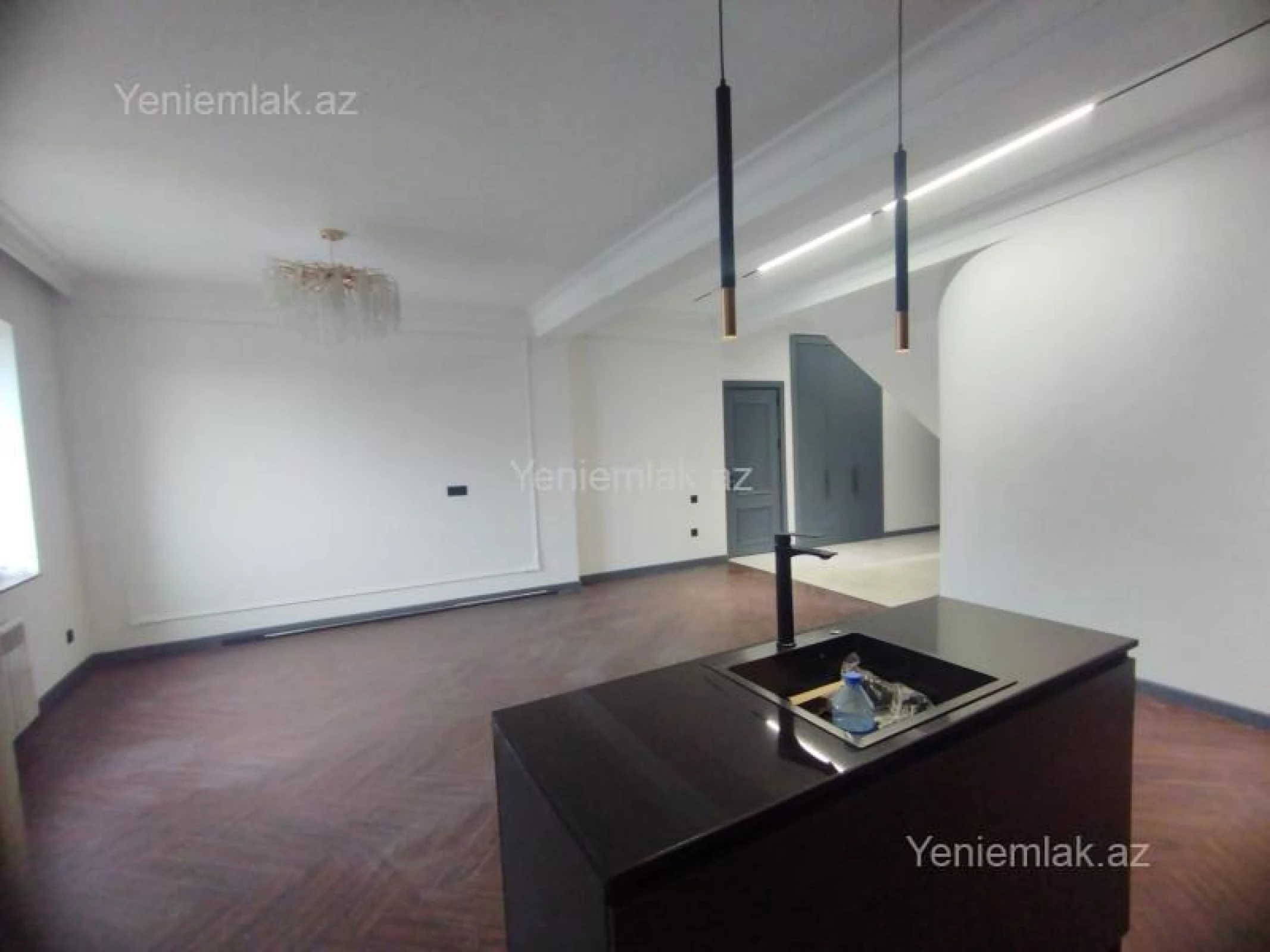 Satılır 3 otaqlı yeni tikili 142 m²