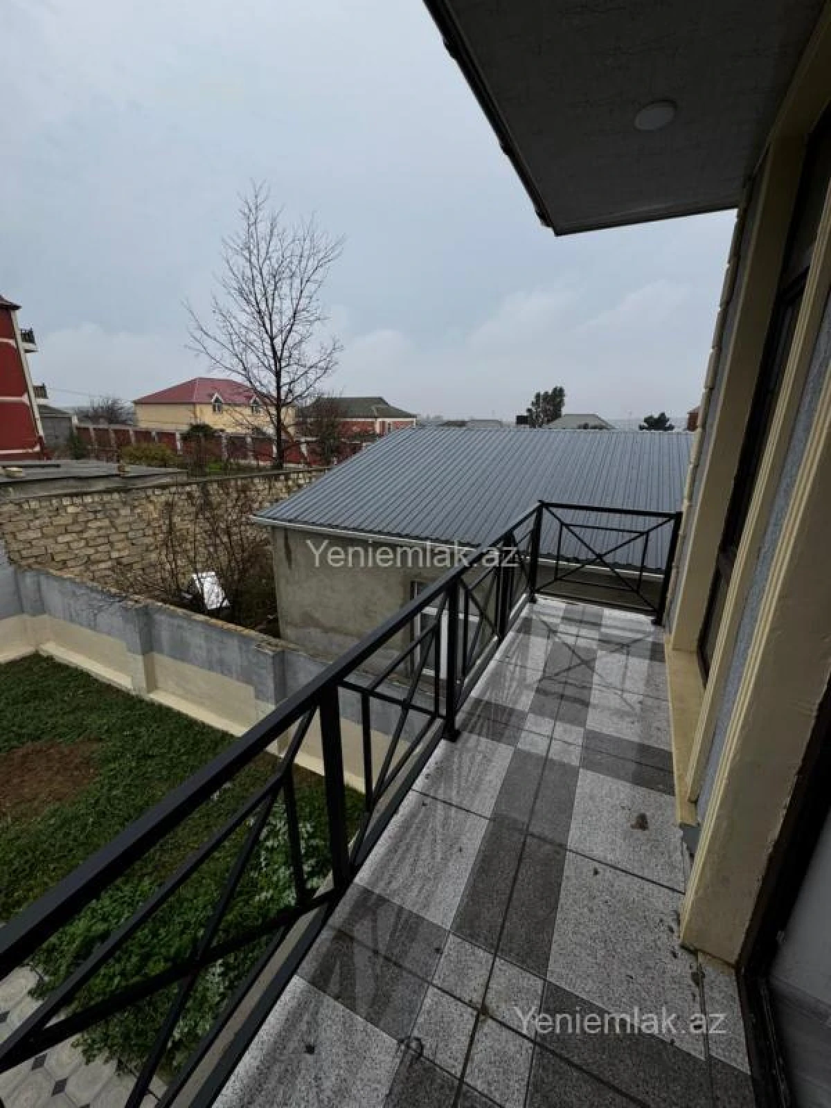 Satılır 4 otaqlı həyət evi 150 m²
