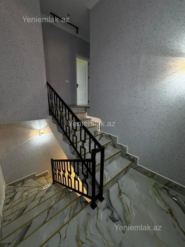 Satılır 4 otaqlı həyət evi 150 m²