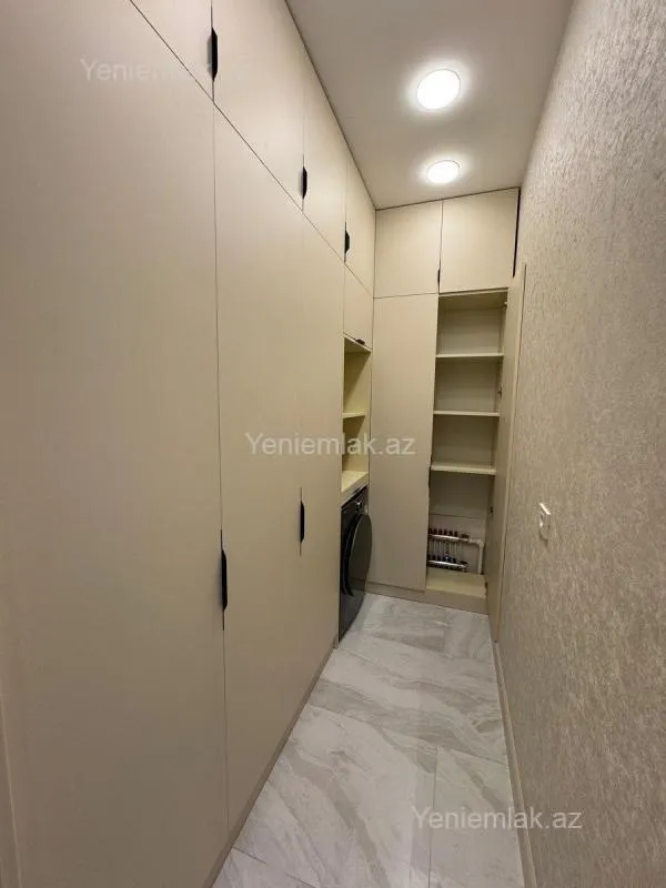Satılır 4 otaqlı yeni tikili 188 m²