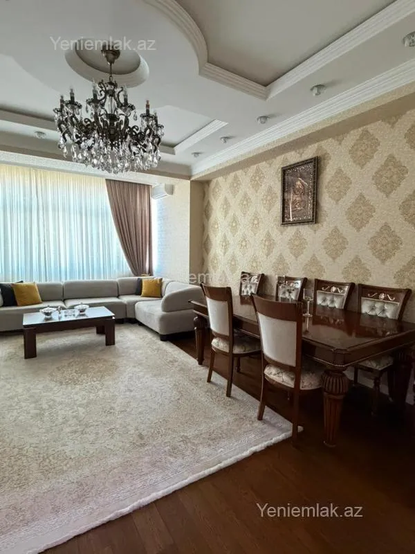 Satılır 3 otaqlı yeni tikili 118 m²