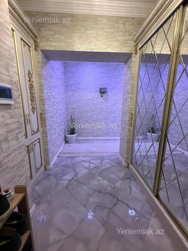 Satılır 3 otaqlı yeni tikili 118 m²