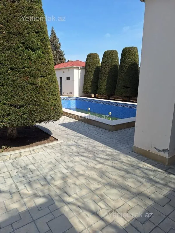 Satılır 6 otaqlı həyət evi 400 m²
