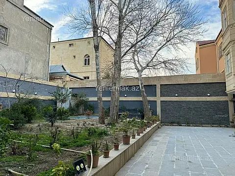 Satılır 16 otaqlı həyət evi 800 m²