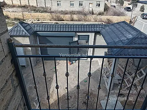 Satılır 5 otaqlı həyət evi 200 m²