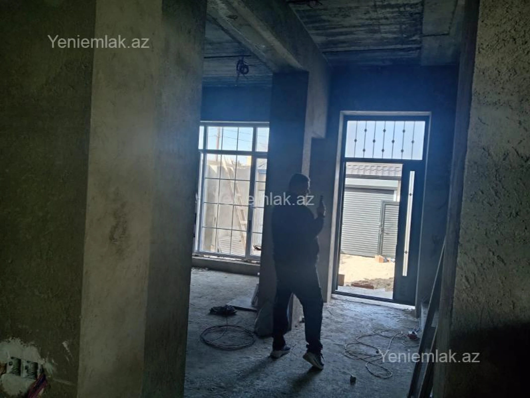 Satılır 5 otaqlı həyət evi 200 m²