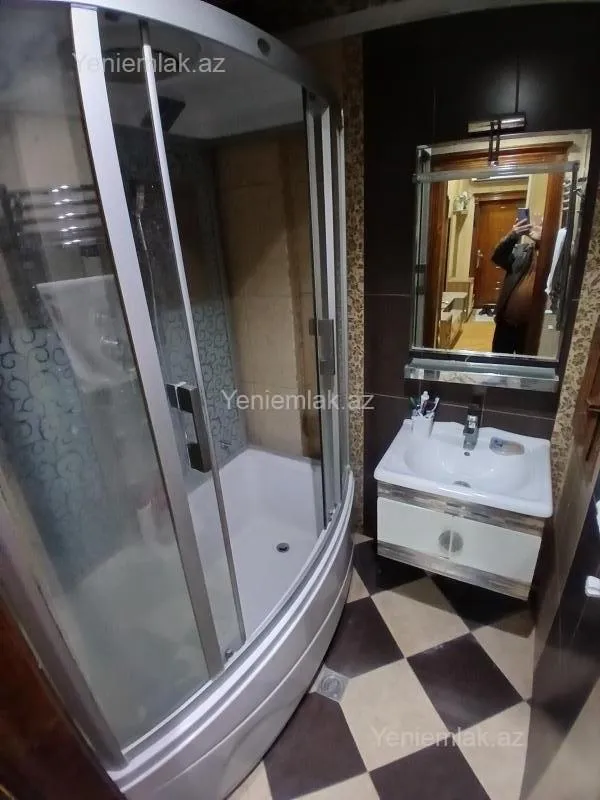 Satılır 3 otaqlı yeni tikili 83 m²