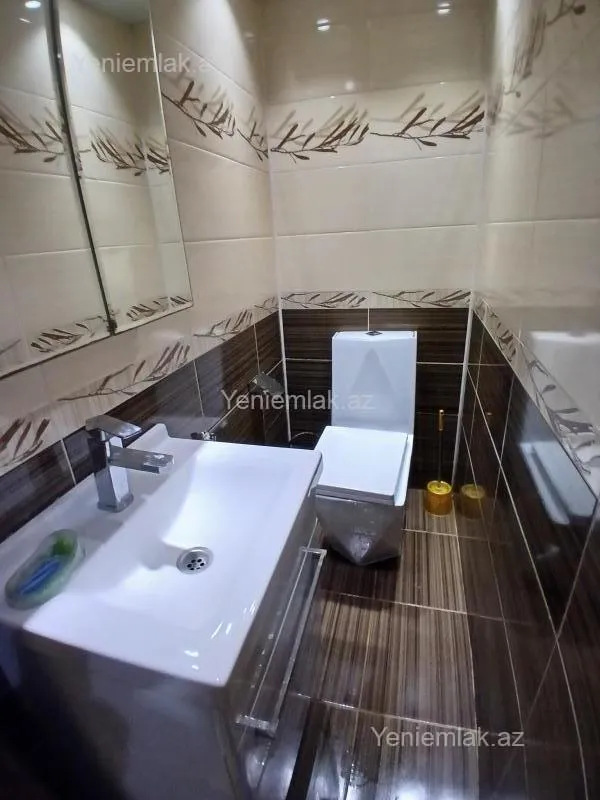 Satılır 3 otaqlı yeni tikili 83 m²