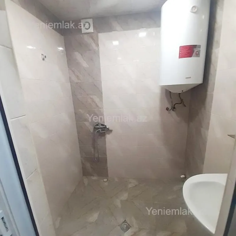 Satılır 3 otaqlı köhnə tikili 75 m²
