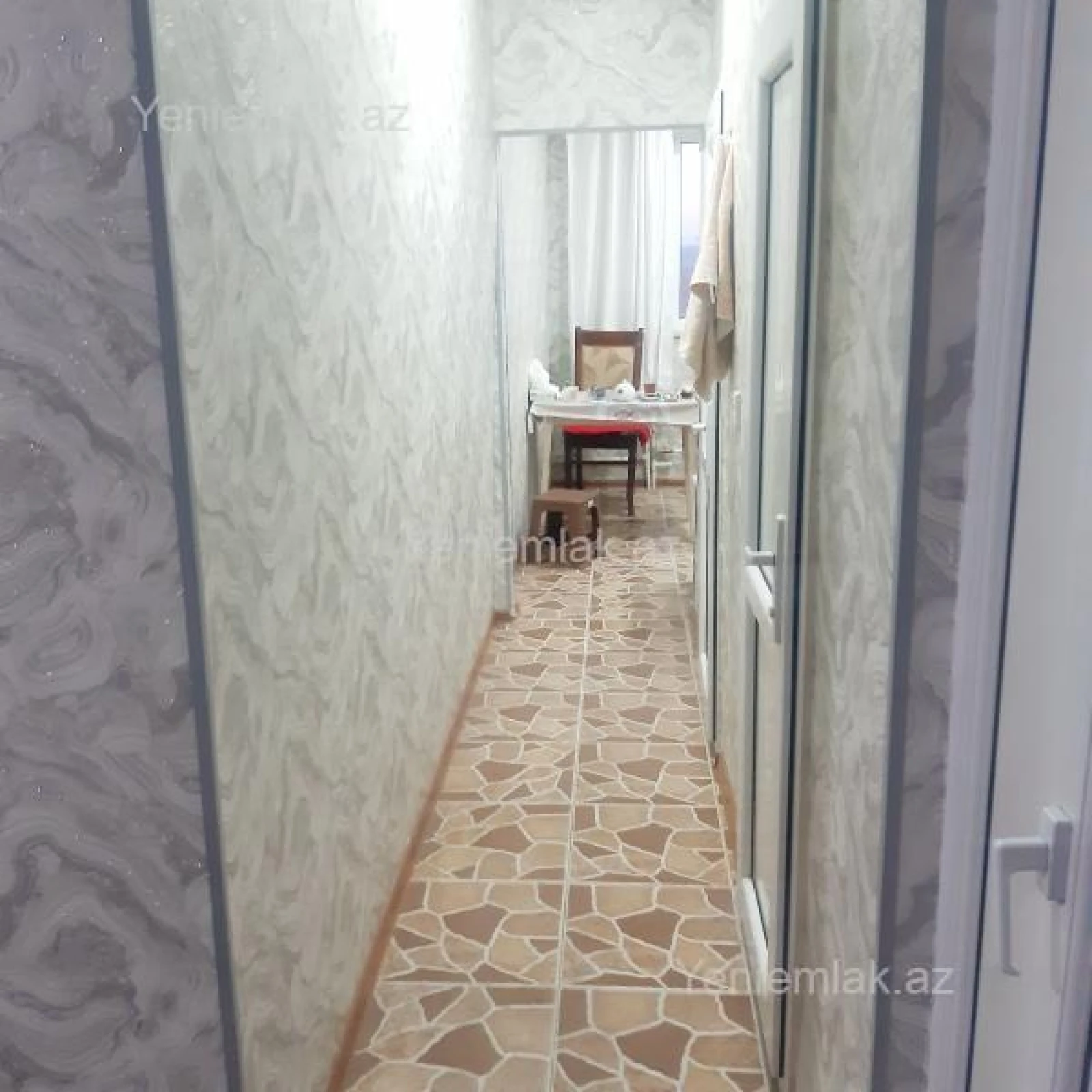 Satılır 3 otaqlı köhnə tikili 75 m²