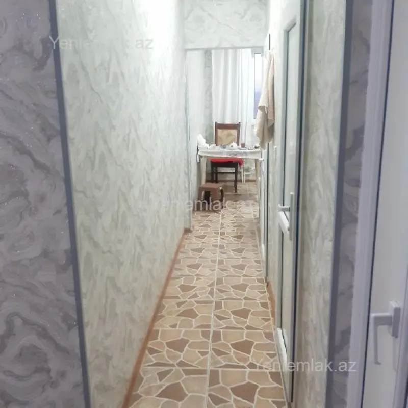 Satılır 3 otaqlı köhnə tikili 75 m²