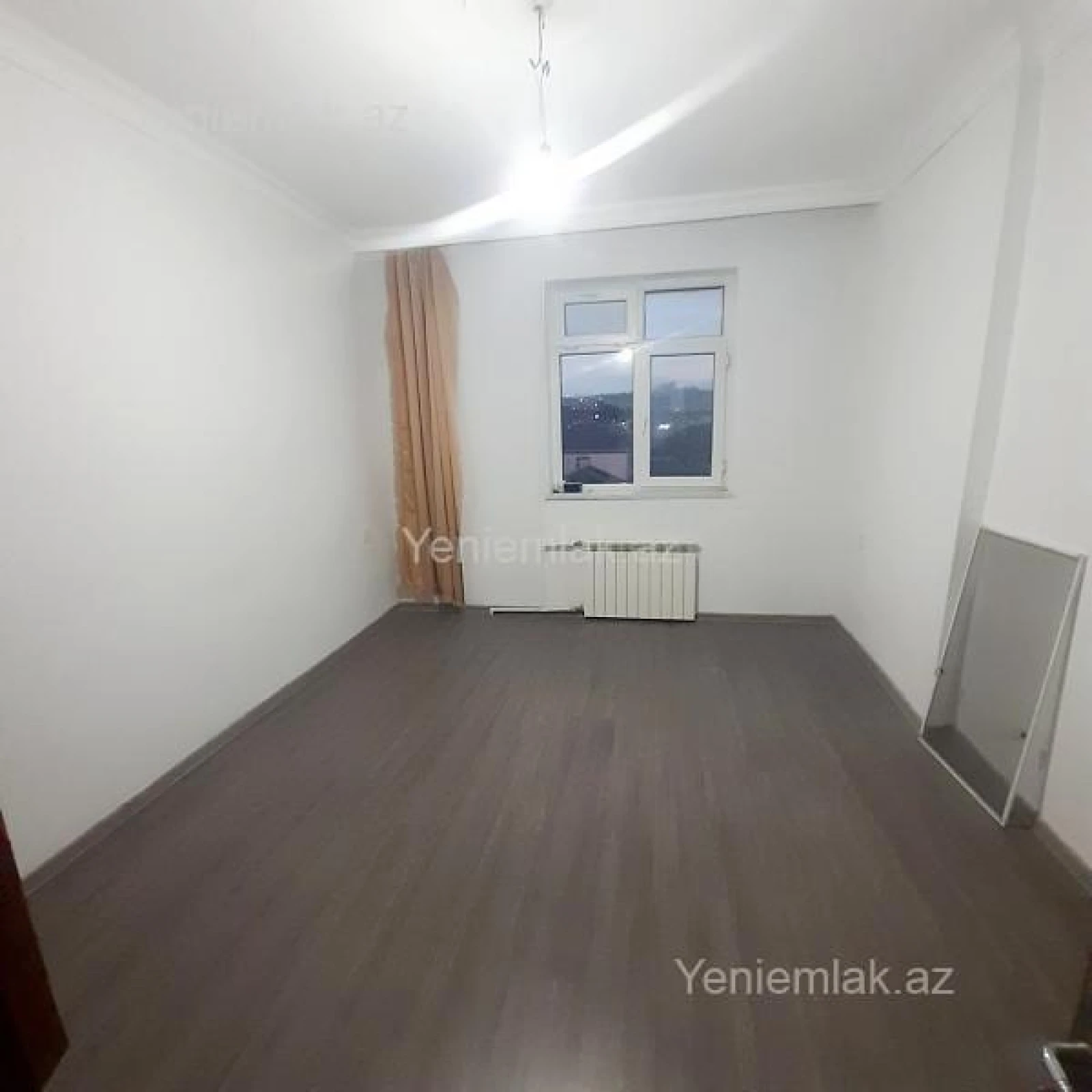 Satılır 3 otaqlı köhnə tikili 75 m²
