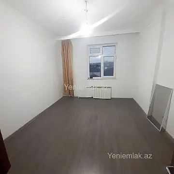 Satılır 3 otaqlı köhnə tikili 75 m²