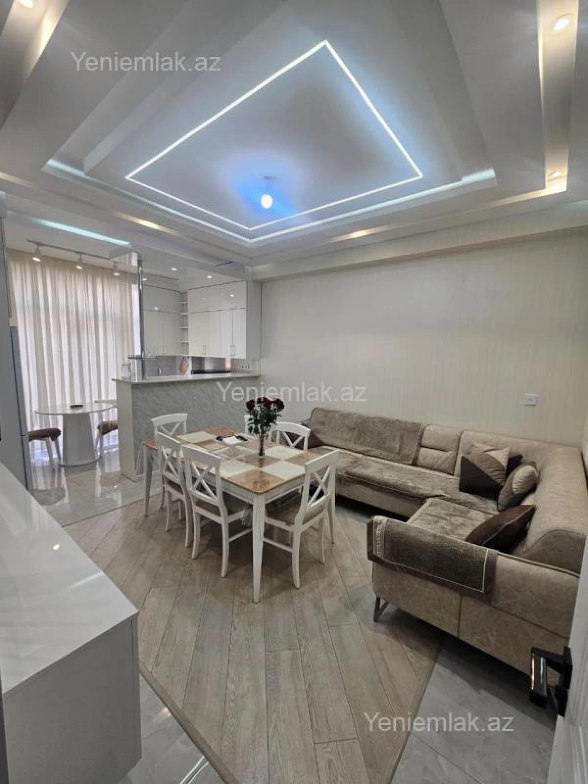 Satılır 2 otaqlı yeni tikili 60 m²