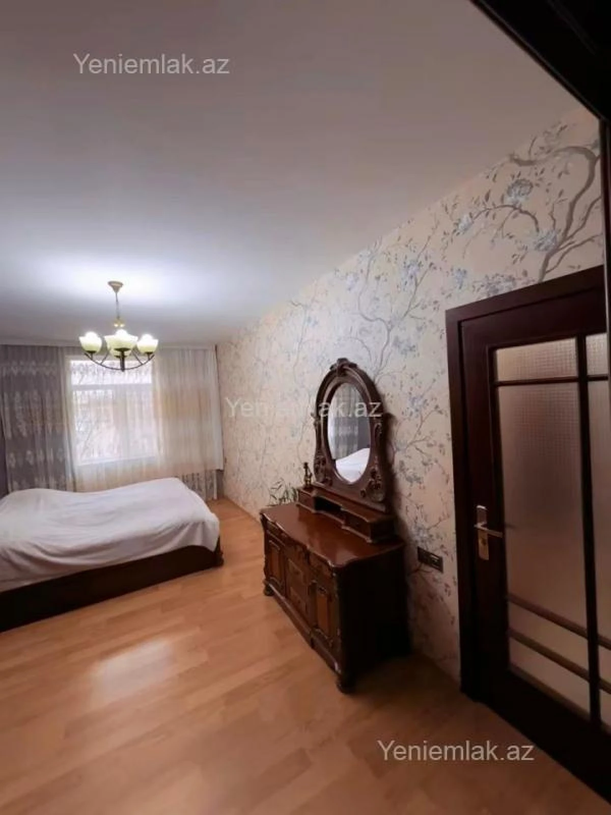 Satılır 3 otaqlı köhnə tikili 80 m²