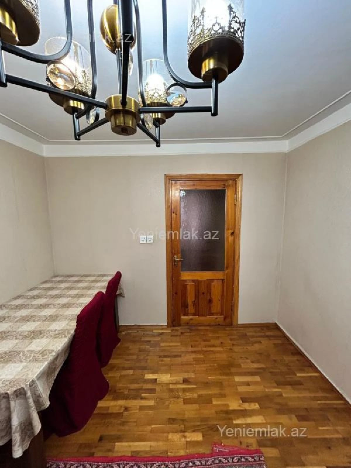 Satılır 2 otaqlı köhnə tikili 55 m²