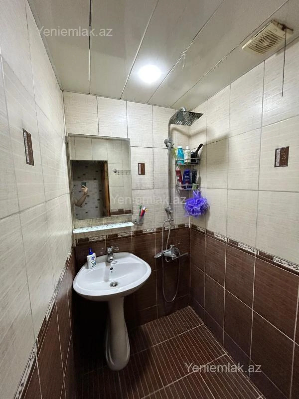 Satılır 2 otaqlı köhnə tikili 55 m²