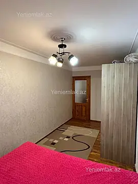 Satılır 2 otaqlı köhnə tikili 55 m²