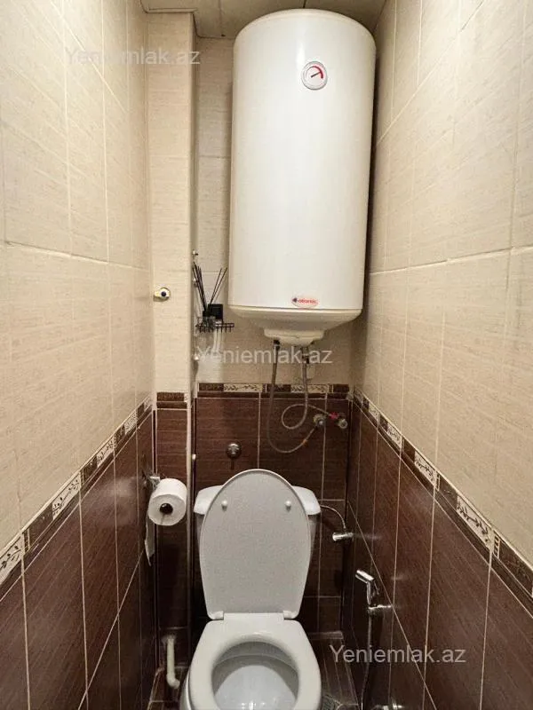 Satılır 2 otaqlı köhnə tikili 55 m²