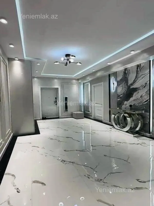 Satılır 3 otaqlı yeni tikili 137 m²