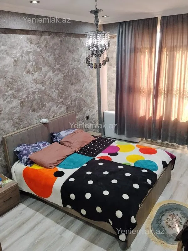 Satılır 3 otaqlı yeni tikili 82 m²