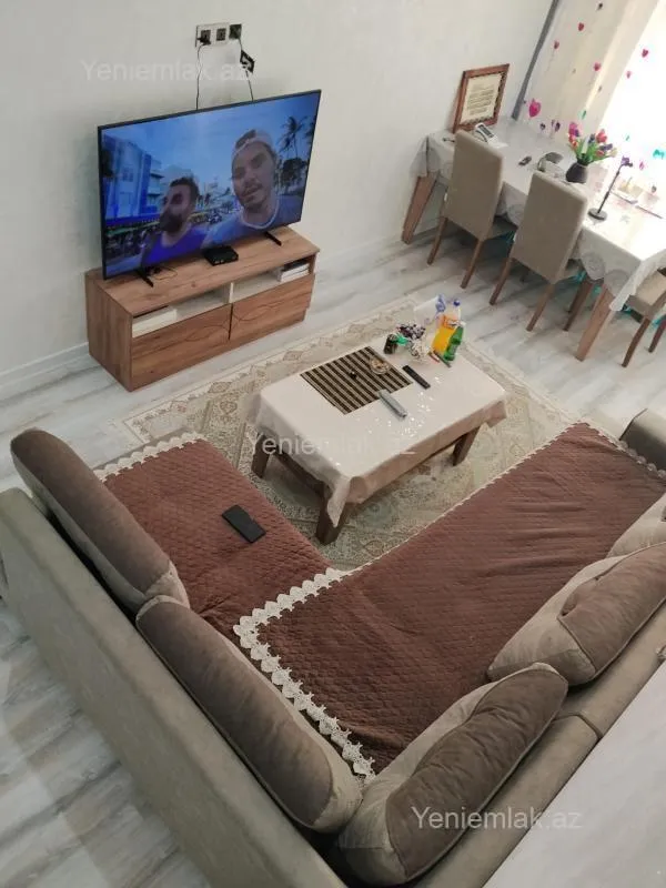 Satılır 3 otaqlı yeni tikili 82 m²