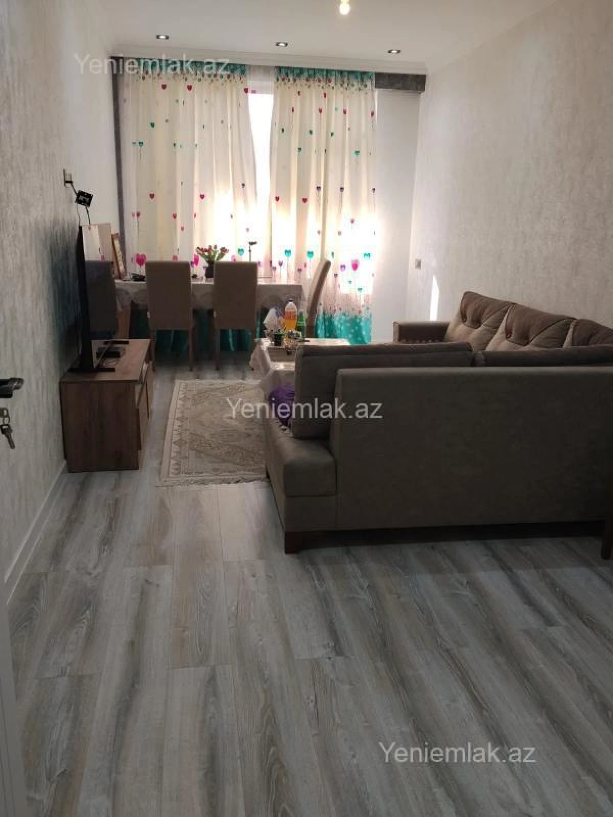 Satılır 3 otaqlı yeni tikili 82 m²