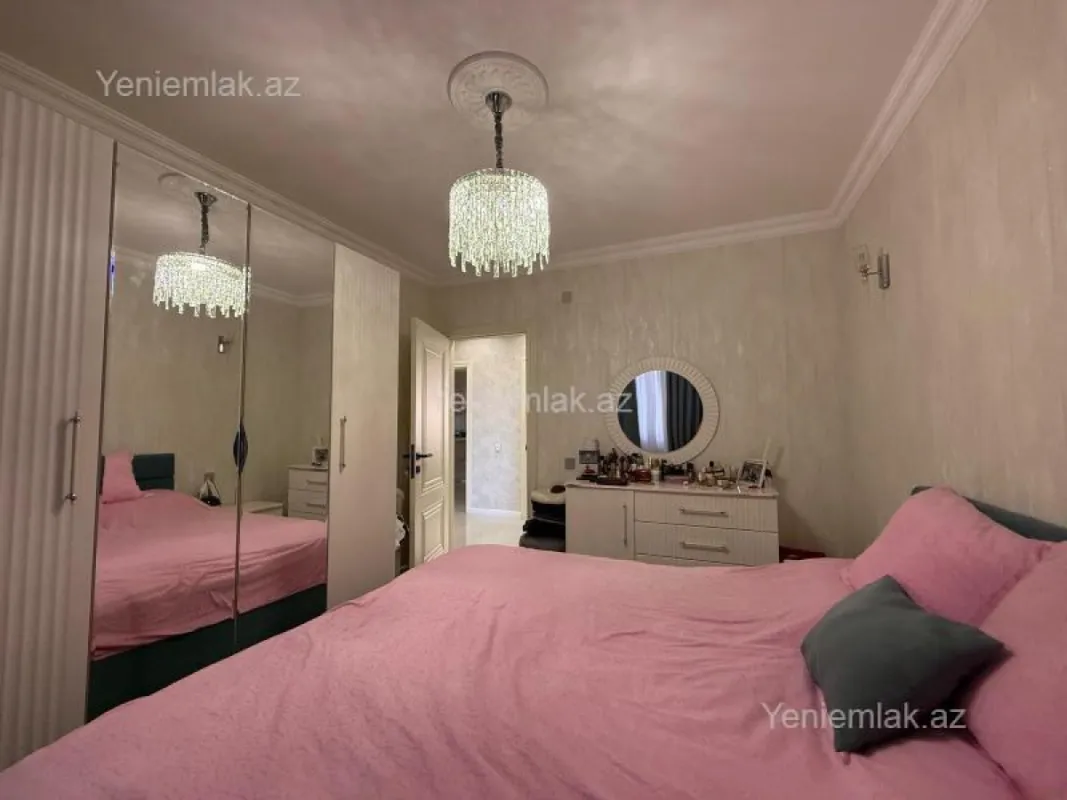 Satılır 3 otaqlı köhnə tikili 75 m²